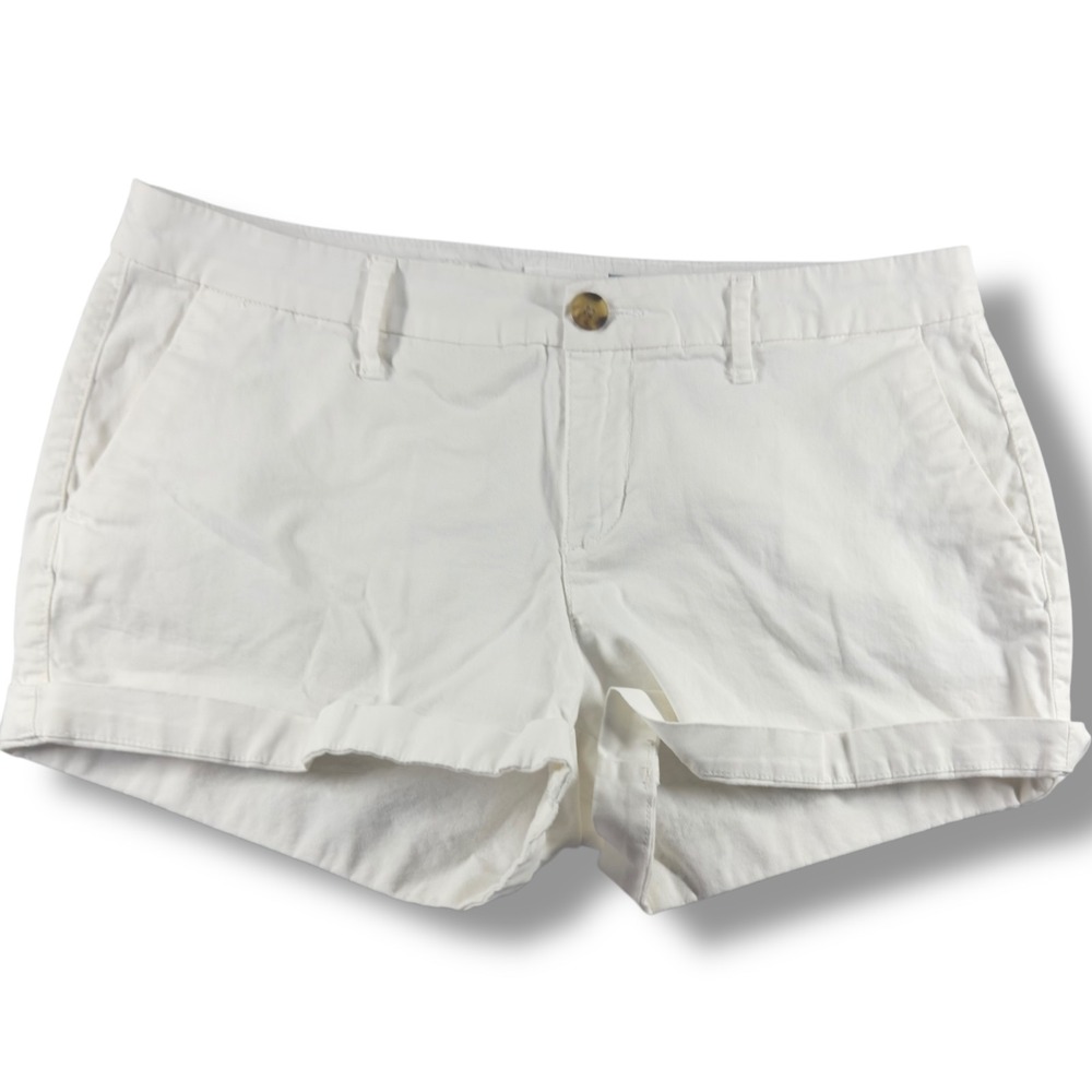 Old Navy Womens White Chino Shorts Size 6 Cotton Flat Front Regular Fit